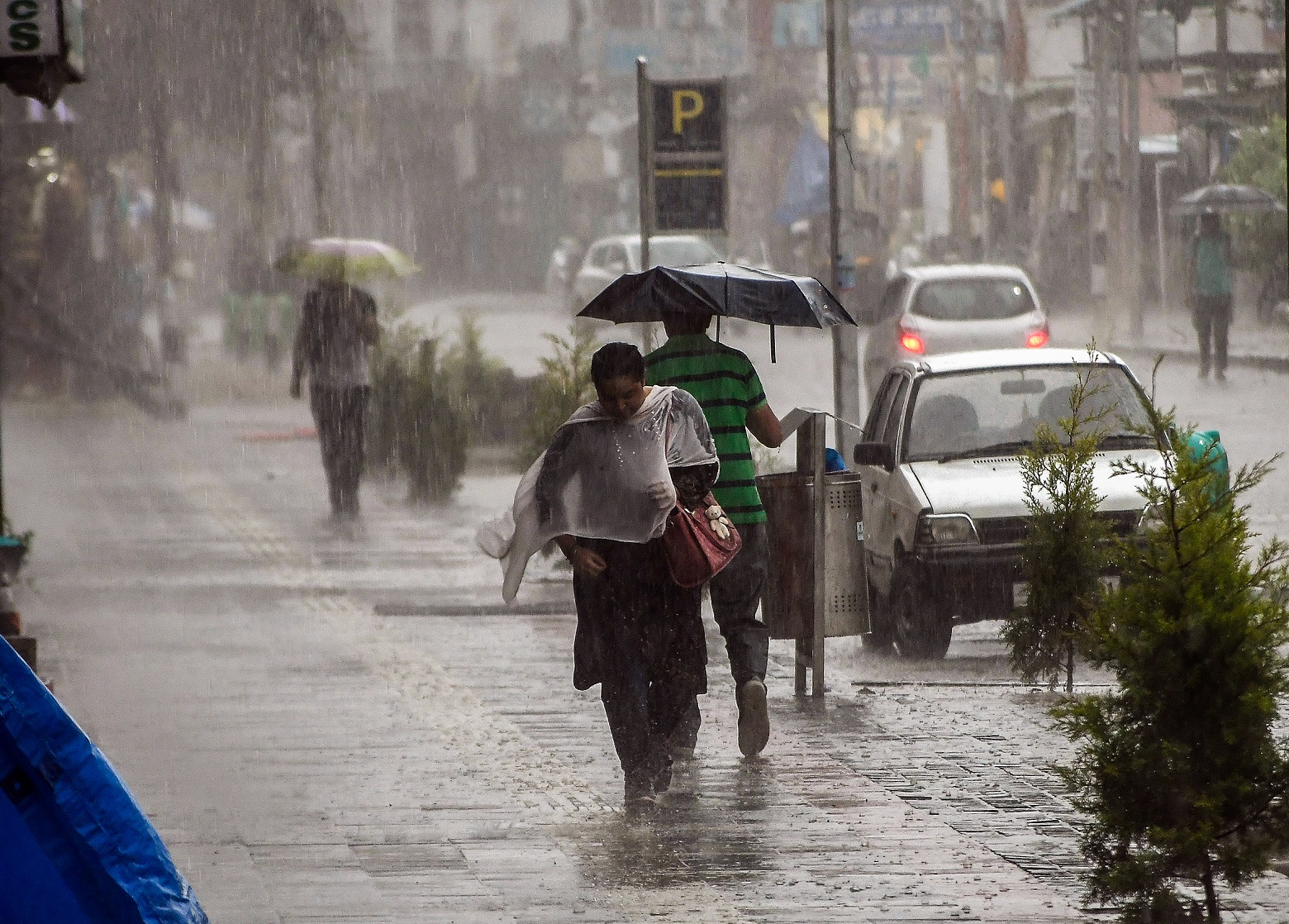 Scorching Heat: J&K to have sigh of relief as MeT predicts rains till ...